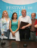 Miembros del jurado con el director del festival