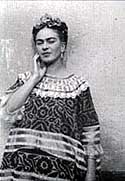 Uno de los retratos de Frida expuestos