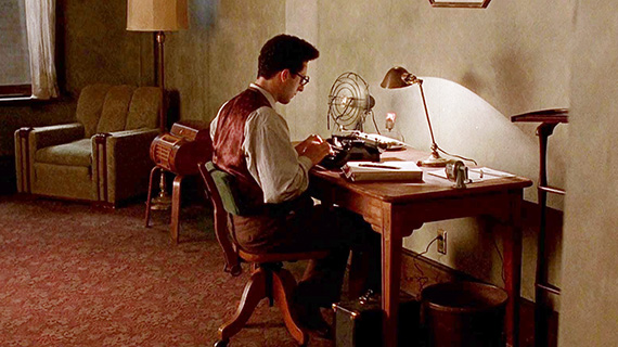 El guionista John Turturro en "Barton Fink"