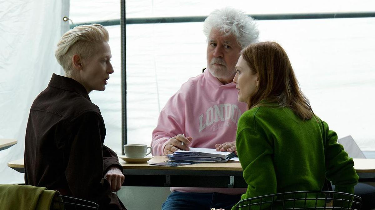 Julianne Moore, Almodóvar y Swinton