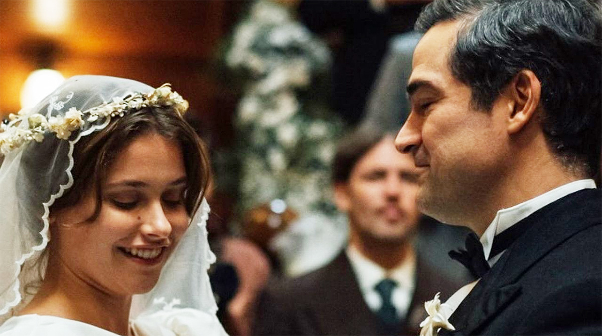 Nicole Wallace, con "Poncho" Herrera, en "La casa de los espíritus"