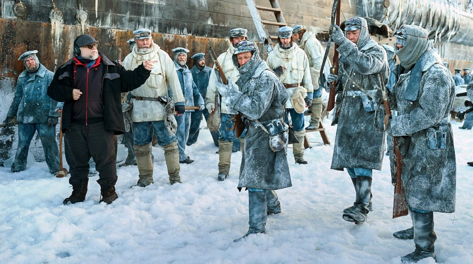 Del Toro dirigiendo "Frankenstein"