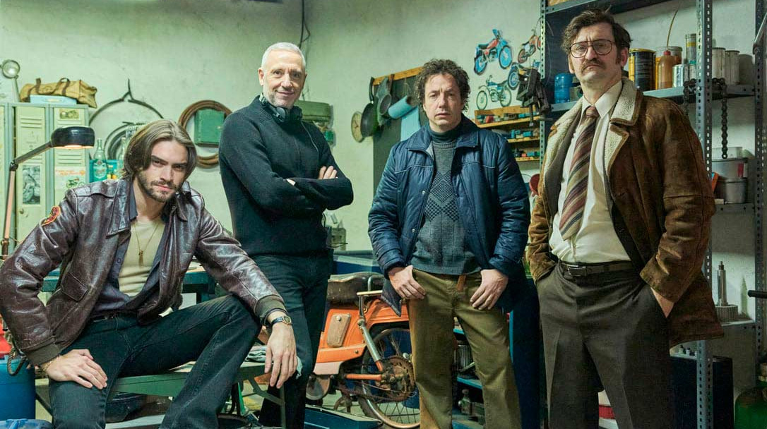 Velilla, con sus tres actores Velilla, con sus tres actores