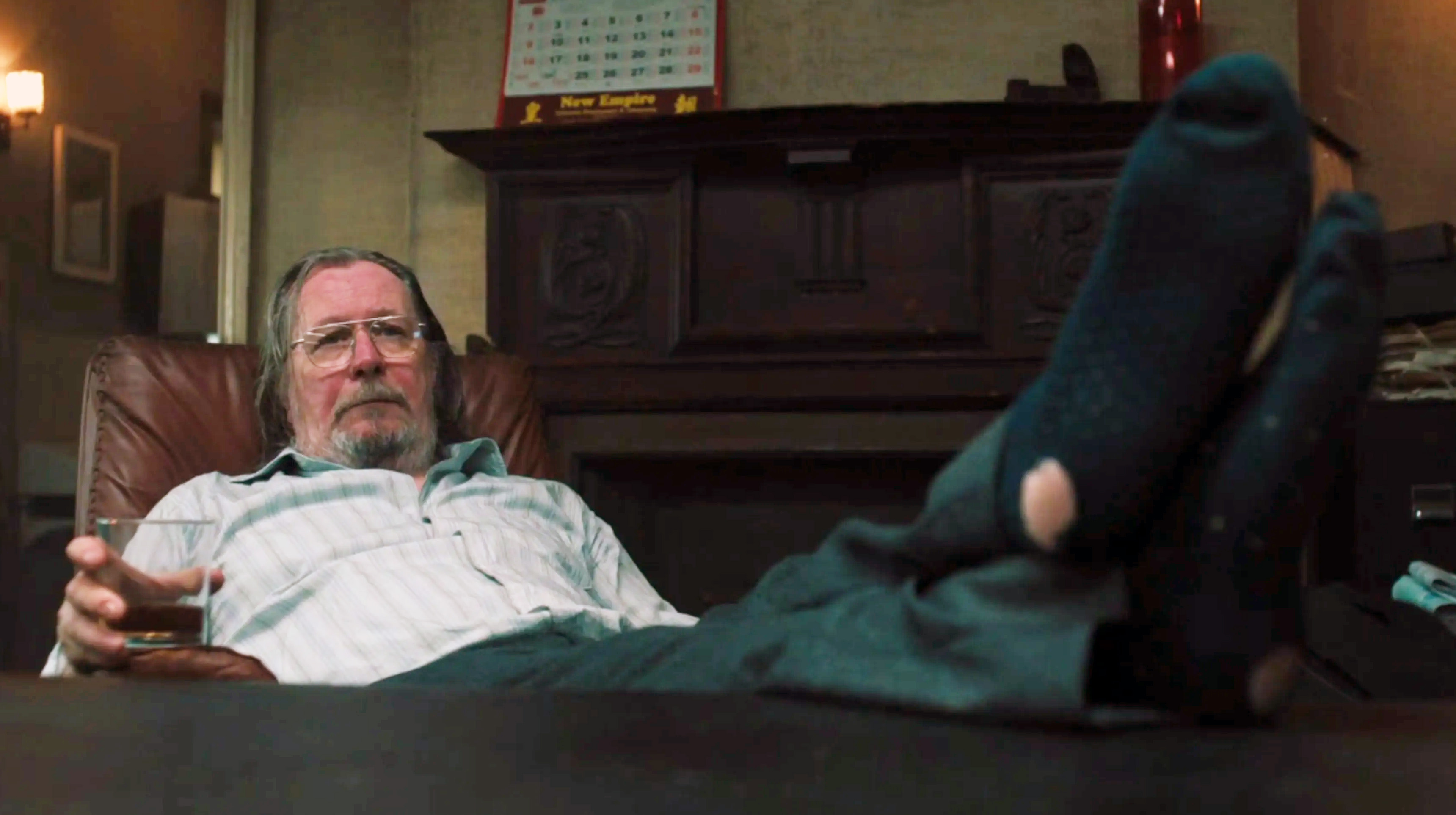 Gary Oldman como Jackson Lamb Gary Oldman como Jackson Lamb