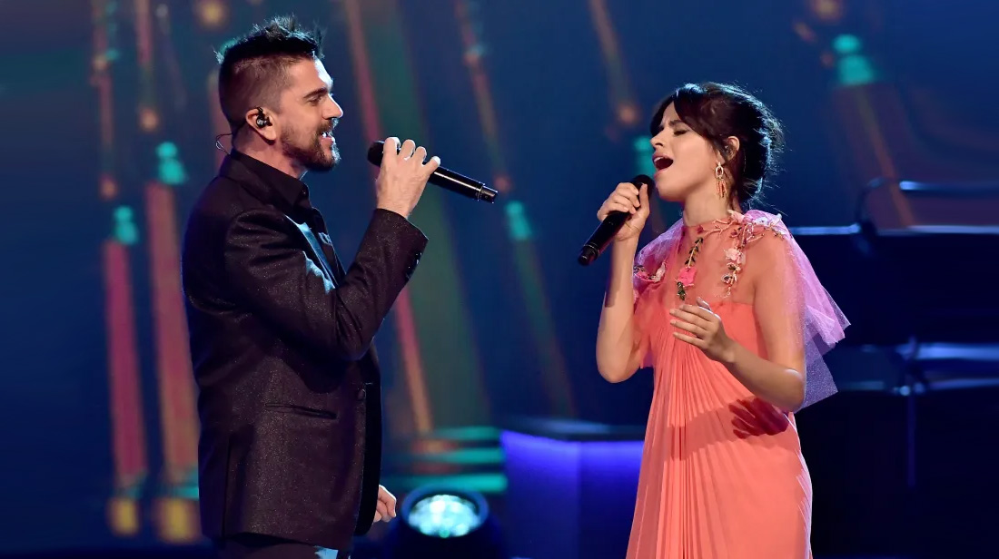 Juanes y Cabello (LARAS)