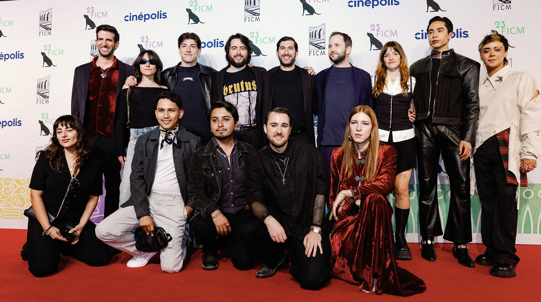 El equipo de "No me sigas" El equipo de "No me sigas"