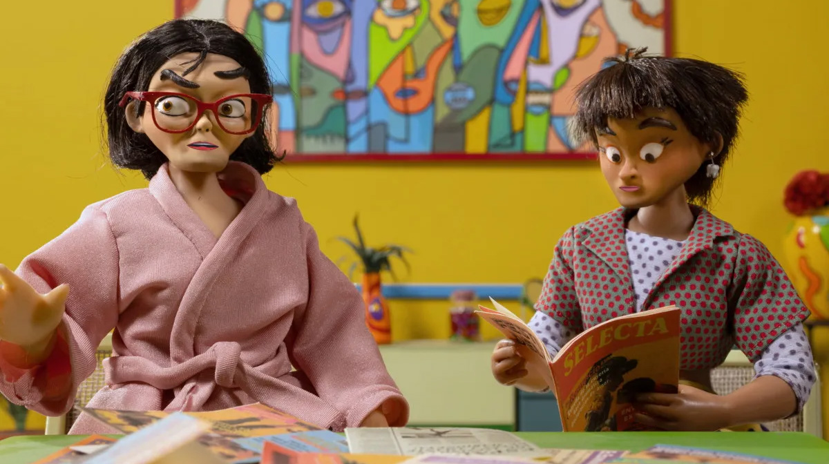 "Mujeres con hombreras" "Mujeres con hombreras"