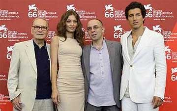 Morricone, Madé, Tornatore y Scianna, en la presentación de 'Baaria'