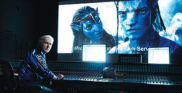 James Cameron, en la mesa de edición de 'Avatar'