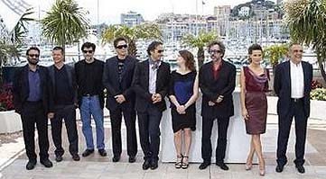 El jurado de Cannes 2010, con Erice y Del Toro (tercero y cuarto por la izquierda)