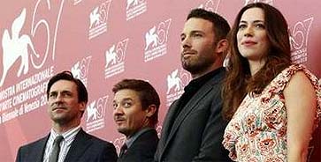 Hamm, Renner, Hall y Affleck (Reuters)