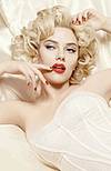 Johansson, con look de Marilyn en una publicidad