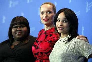 Zoe Kravitz, en primer plano,junto a Victoria Mahoney y Gabourey Sidibe (Reuters)