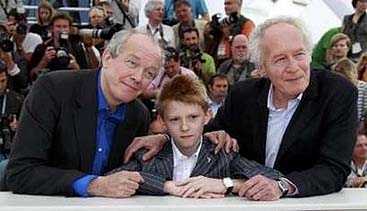 Los Dardenne, con el pequeño Thomas Doret  (Reuters)