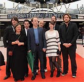 El equipo del film alemán 'Die Unsichtbare'